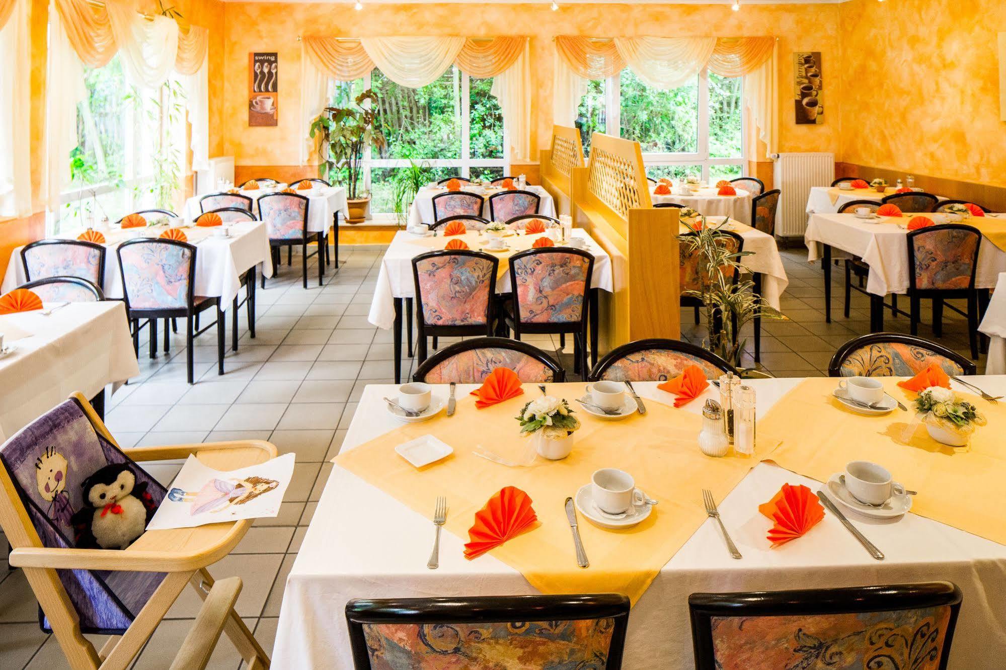 Apart Hotel Weimar ภายนอก รูปภาพ